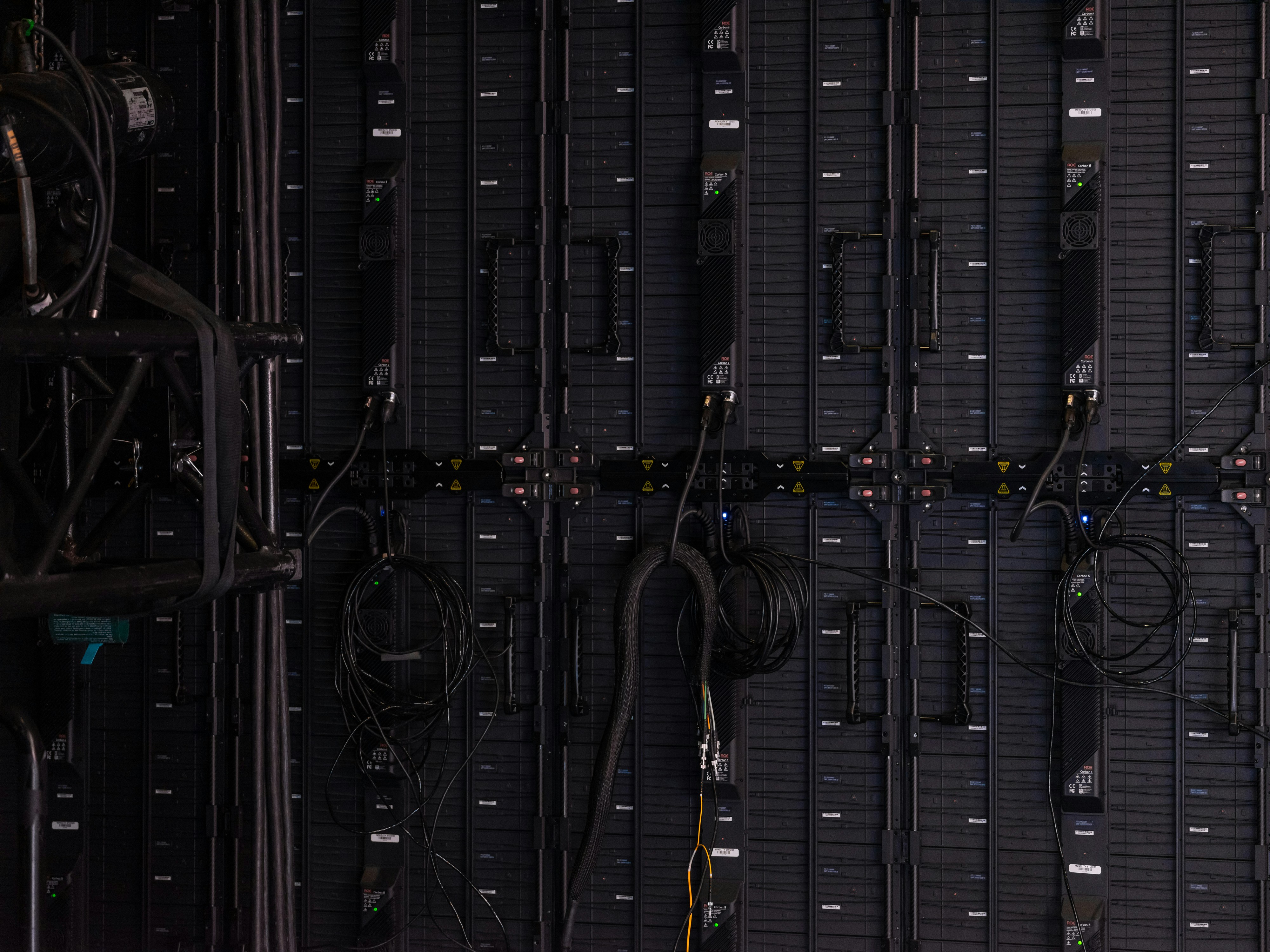 Infrastructure de serveurs et câblages dans un centre informatique
